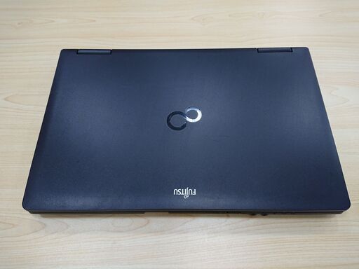 富士通（FMVNA6HE）② 15.6インチノートPC Corei5 SSD120GB