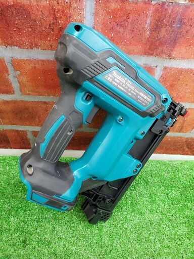 マキタ FN350D 充電式面木釘打機【リライズ野田愛宕店】【店頭取引限定】【】管理番号：ITXTBAEDUSQE