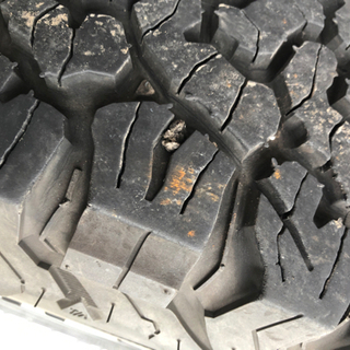 グッドリッチ　TA2 225/70R16 デリカD5純正アルミ