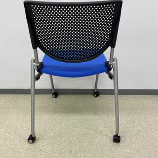 大特価26脚セット　オカムラ製オフィス用イス　プロスタックシリーズ　ブルー