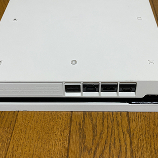 PlayStation®4 グレイシャー・ホワイト 500GB  CUH2200A