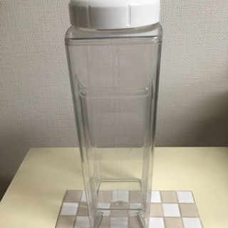 ニトリ　タテヨコピッチャー　冷水筒　日本製