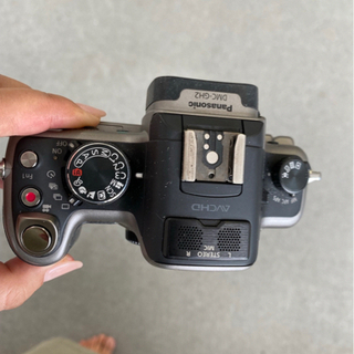 Panasonic LUMIX GH2シルバー