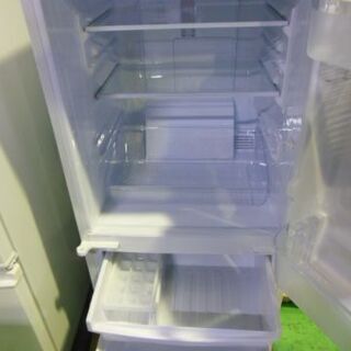 シャ－プ　冷蔵庫　SJ-D14B-W　2016年製　中古品
