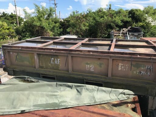 少し豊富な贈り物 ケース コンテナ アルミ製 米軍放出品 水槽 などに 建築現場 その他