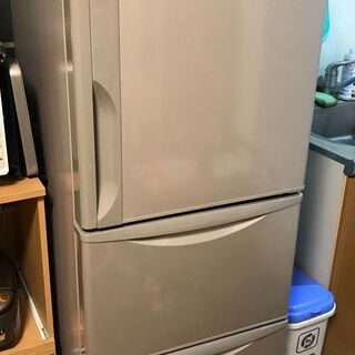 【ネット決済】265L冷蔵庫（2017年購入）　9月17日に取り...