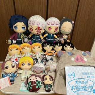 【新品・未開封】写真5枚有　鬼滅の刃　フィギュア　ぬいぐるみ　ファイル　ミニアートパネル　缶バッチ　プライズ 新品・未開封】写真5枚有 鬼滅の刃 フィギュア ぬいぐるみ ファイル