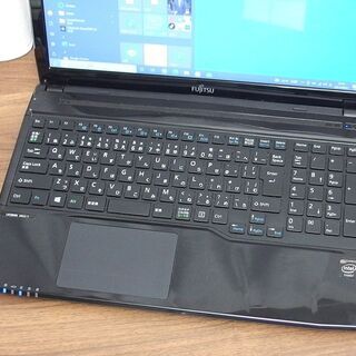 富士通 LifeBook AH42/T