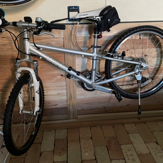 ルイガノジュニア自転車　24インチ
