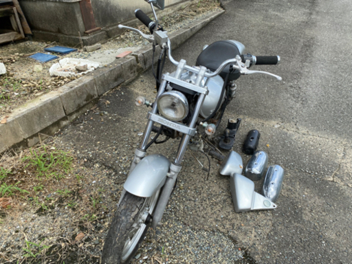 マグナ50 エンジンレス　書類有り、鍵有り マグナ50 エンジンレス 書類有り、鍵有り