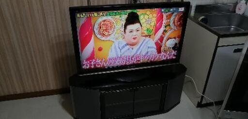 大画面テレビ＋スピーカーテーブル