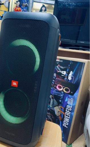 JBL Partybox 300ワイヤレススピーカー