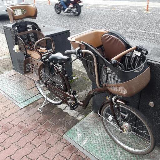 売り切れました【中古ママ自転車】前後子供乗せ付き　三段変速　LEDオートライト　後ろタイヤ・カギ新品