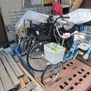 昭和レトロ　三輪自転車　灯油運べます