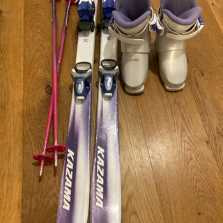 子供用スキー　板、ブーツ、ストック
