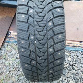 215/55R17 スパイクタイヤ　ホイール付き