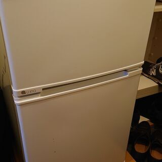 一人暮らし用冷蔵庫　90L