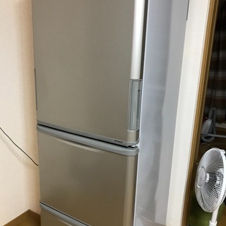 【難あり】9/6の引き取り希望。シャープノンフロン冷凍冷蔵庫　S...