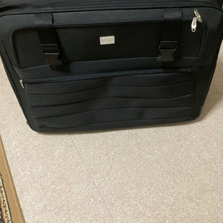 スーツケース（お引き取り先決定）