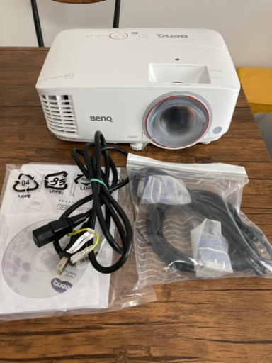取引中 ゲーミングプロジェクター BenQ TH671ST samacademia.com