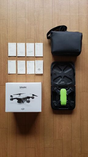 ラジコン DJI Spark Fly More Combo