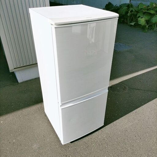 3日間限定★処分特価★シャープ 冷凍冷蔵庫 SJ-14X-W  グレー 137L  2013年製 店頭引き取り歓迎♪