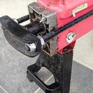 ７t100v薪割り機