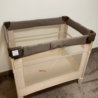 アップリカ ココネルエアー ベビーベッド - ベビー用品 