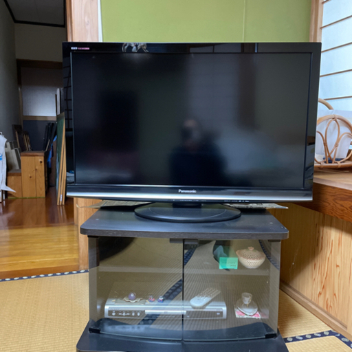 液晶テレビ