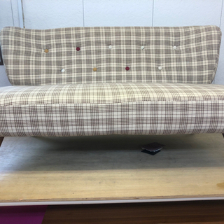 リサイクルサービス八光 田上店 配達・設置OK】チェック柄 2人掛けソファ