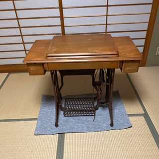 アンティークミシン 足踏みミシン インテリア 昭和ミシン 掘り出し物