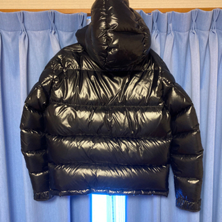 【美品】モンクレール サングリア ブラック ショート丈 ロゴワッペン 2 モンクレール美品✨ 極美品 希少L モンクレール サングリア ブラック