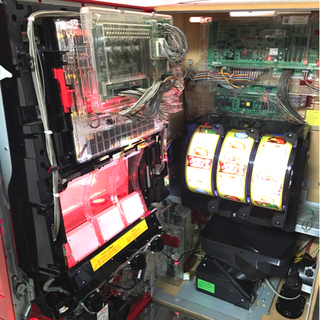 値下げしました。こちらの希望場所へ引き取りに来ていただける場合は4000円値引きします　織田信奈の野望　パチスロ実機 値下げしました。こちらの希望場所へ引き取りに来ていただける場合は4000