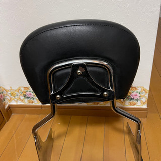 ストリートグライド純正バックレスト