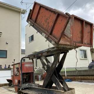 ノザワ　クローラーリフトダンプ　運搬車