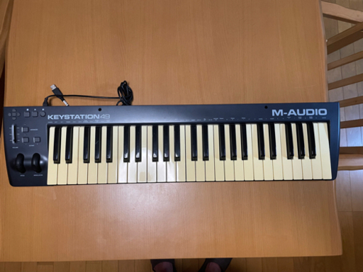 MIDI鍵盤　ピアノ