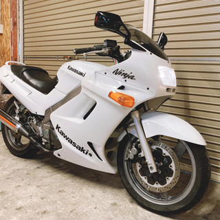 カワサキ ZZR250 ホワイト 配送可能 支払いは現金or振り込みも可能の画像