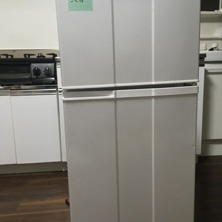 2012年製Haier 2ドア冷蔵庫を差し上げます。
