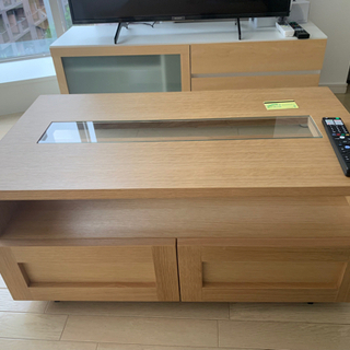 大塚家具のテーブル