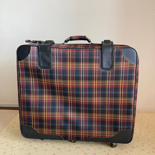 スーツケース　(大きいサイズ)