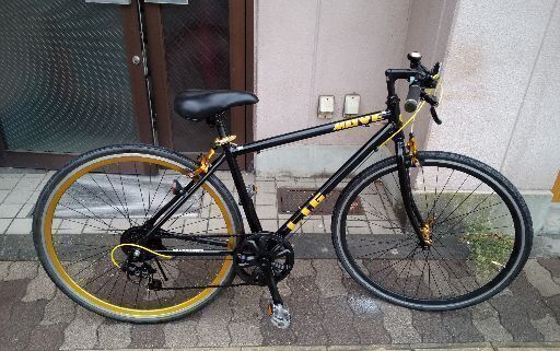 L.I.G MOVE 700cクロスバイク アルミ/7speed/ブラックxゴールド