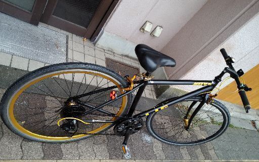 L.I.G MOVE 700cクロスバイク アルミ/7speed/ブラックxゴールド