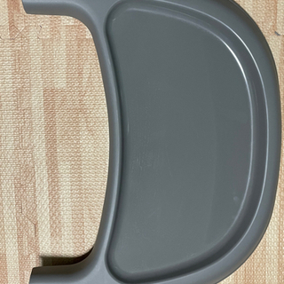コンビ ネムリラ　電動（テーブル・着せ替えクッション未使用あり）