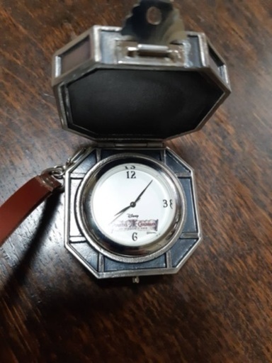 オリジナルコンパス型時計
