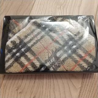 新品 BURBERRY ハンドタオル １本