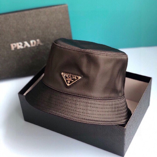 PRADAハット