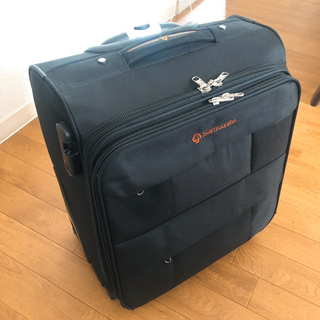 黒スーツケース（コンパクト）😊