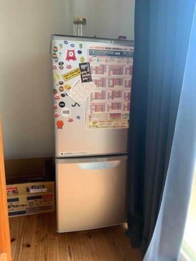 2ドア型冷蔵庫
