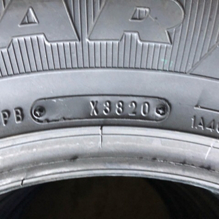 175/80R16 スタッドレス　新品