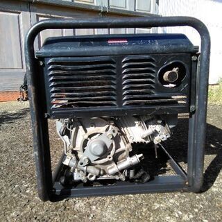 インバーター発電機！！実働！！マキタG250I　インバーターです！！ インバーター発電機！！実働！！マキタG250I インバーターです！！